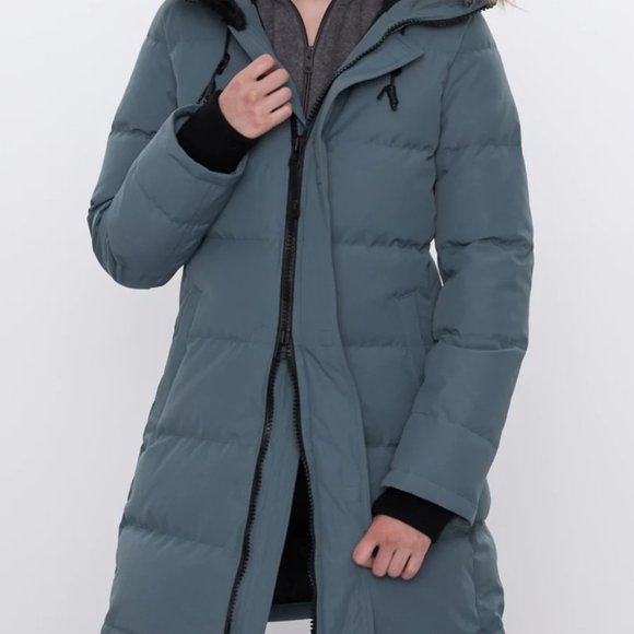 Aritzia TNA Winter Powder Parka Jacket - Picture 3 of 8